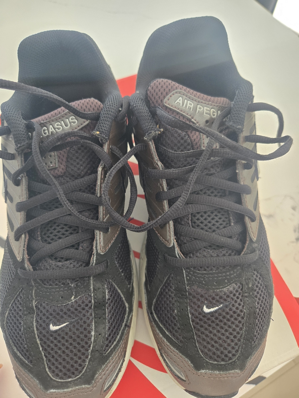 Nike Men's Air Pegasus Men's Black and Brown Mesh Running Sneakers